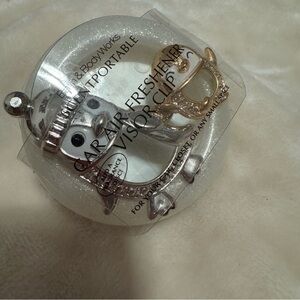 Bath and Body Works penguin car air freshener